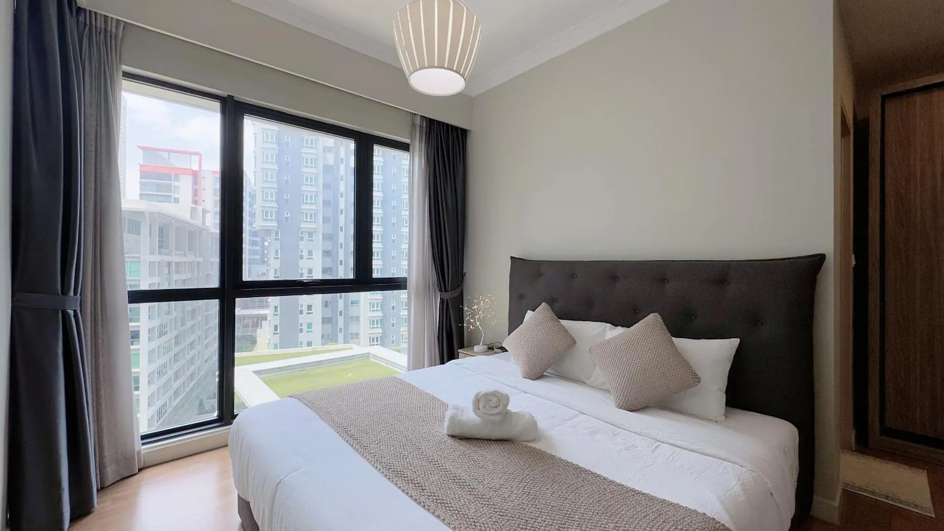 Sunway Velo Kl 2Br Homestay By Whome クアラルンプール