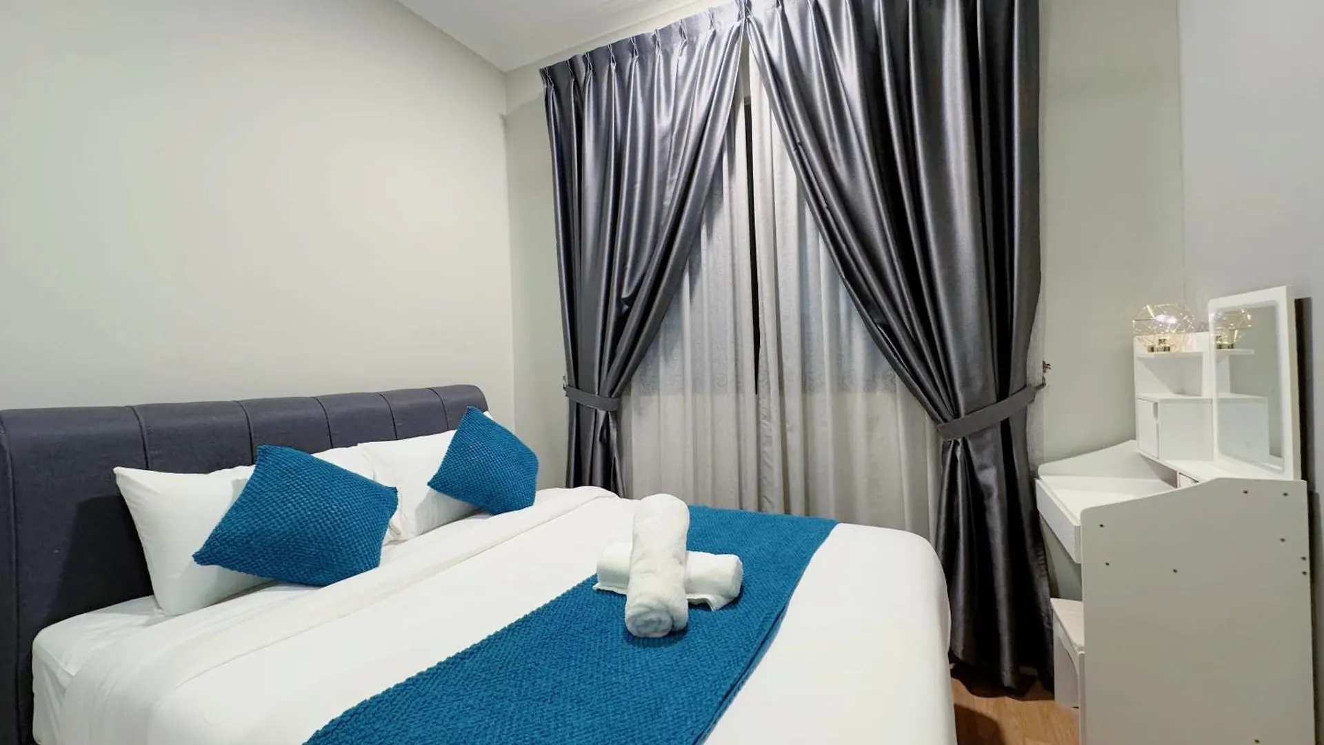 Sunway Velo Kl 2Br Homestay By Whome クアラルンプール