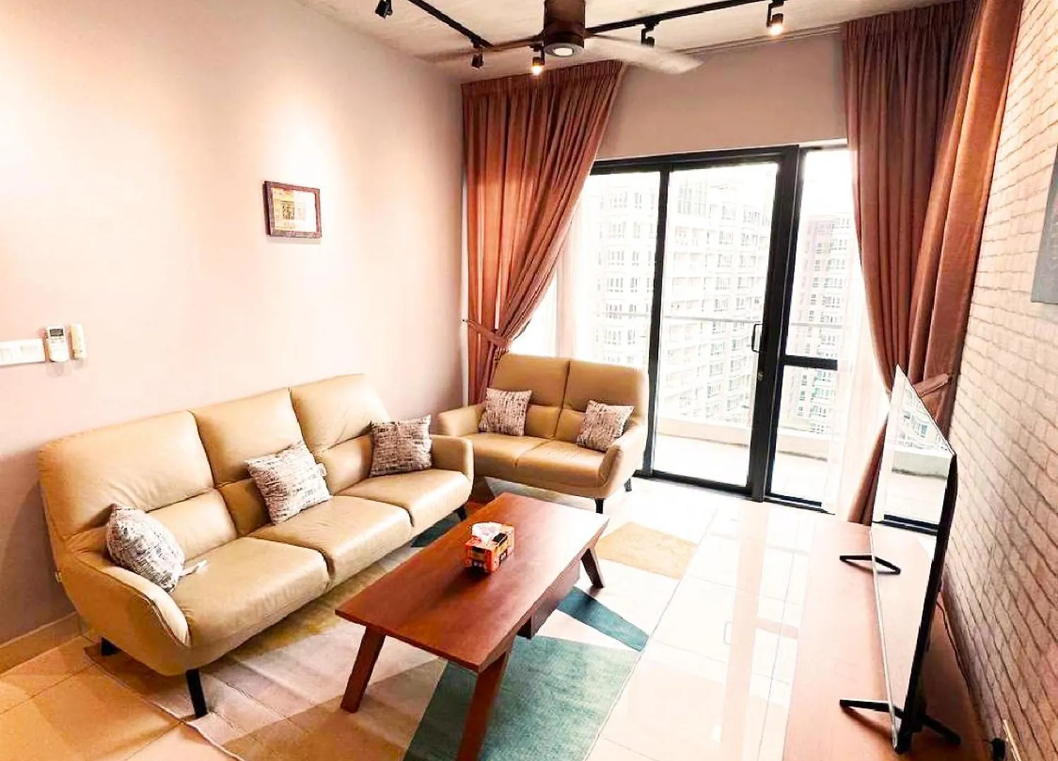 Sunway Velo Kl 2Br Homestay By Whome Kuala Lumpur Apartment