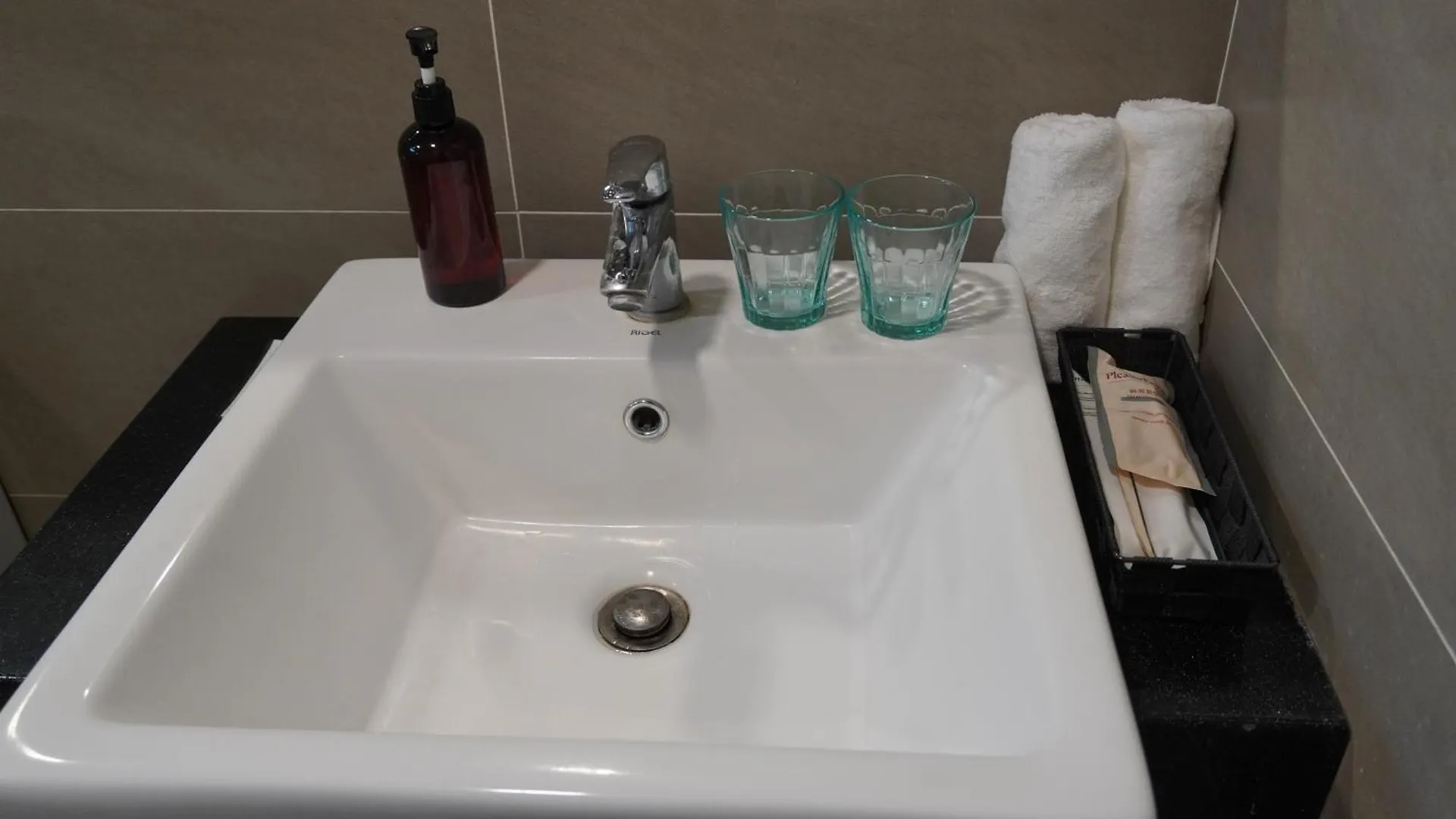 Sunway Velo Kl 2Br Homestay By Whome Kuala Lumpur