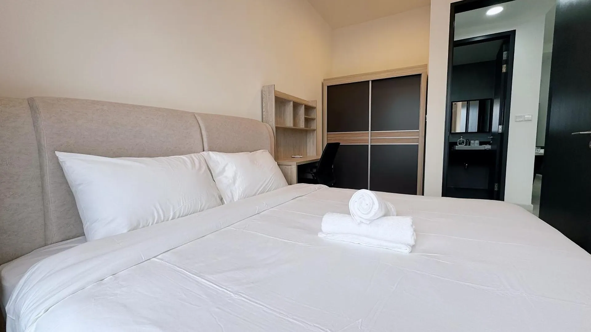 Sunway Velo Kl 2Br Homestay By Whome Kuala Lumpur