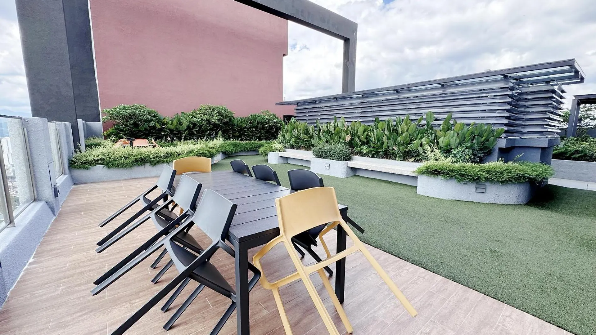 Sunway Velo Kl 2Br Homestay By Whome Kuala Lumpur Apartment
