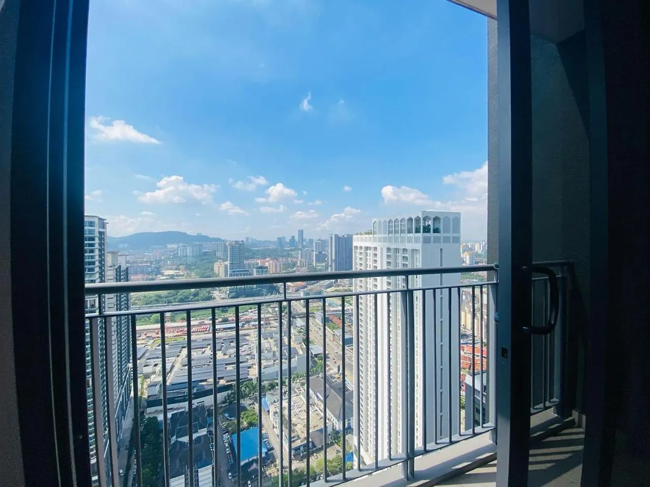Apartment Sunway Velo Kl 2Br Homestay By Whome Kuala Lumpur
