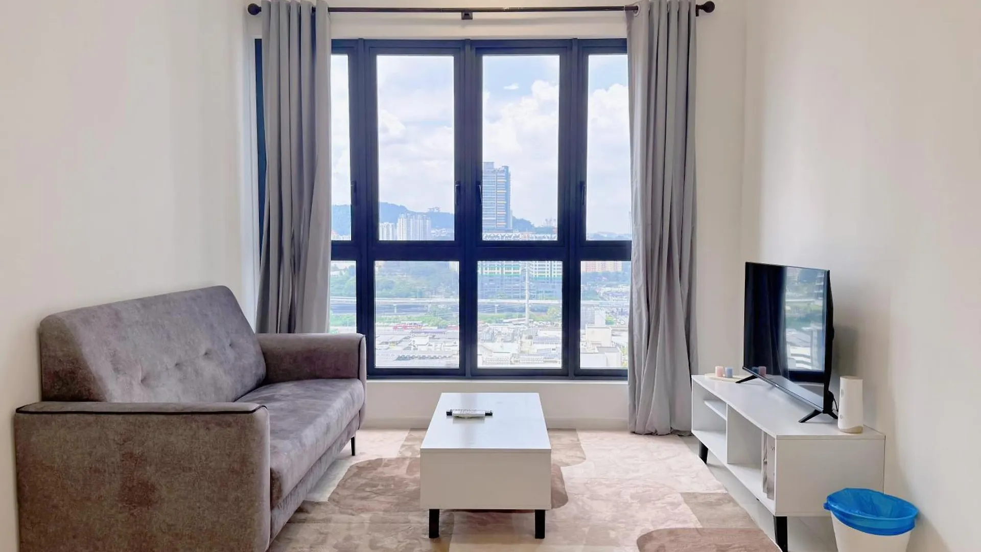 Sunway Velo Kl 2Br Homestay By Whome Kuala Lumpur Apartment