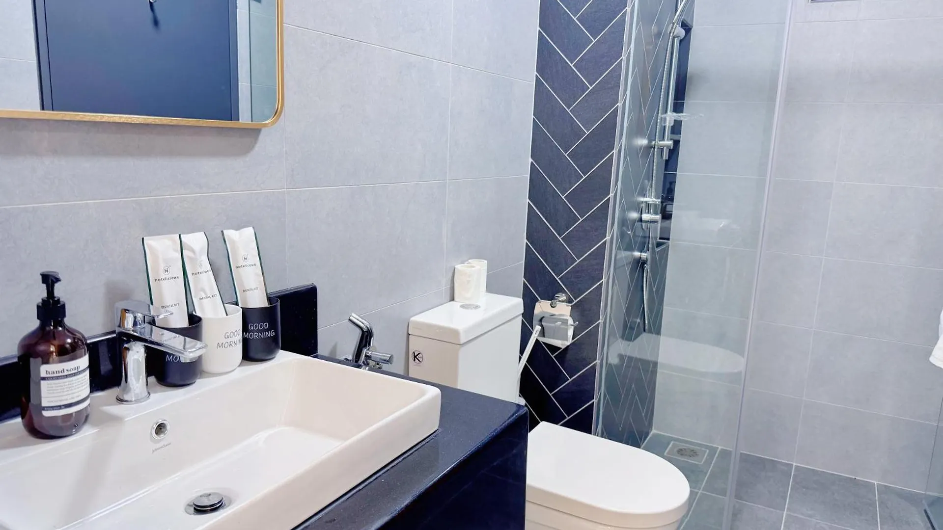 Sunway Velo Kl 2Br Homestay By Whome Kuala Lumpur Apartment