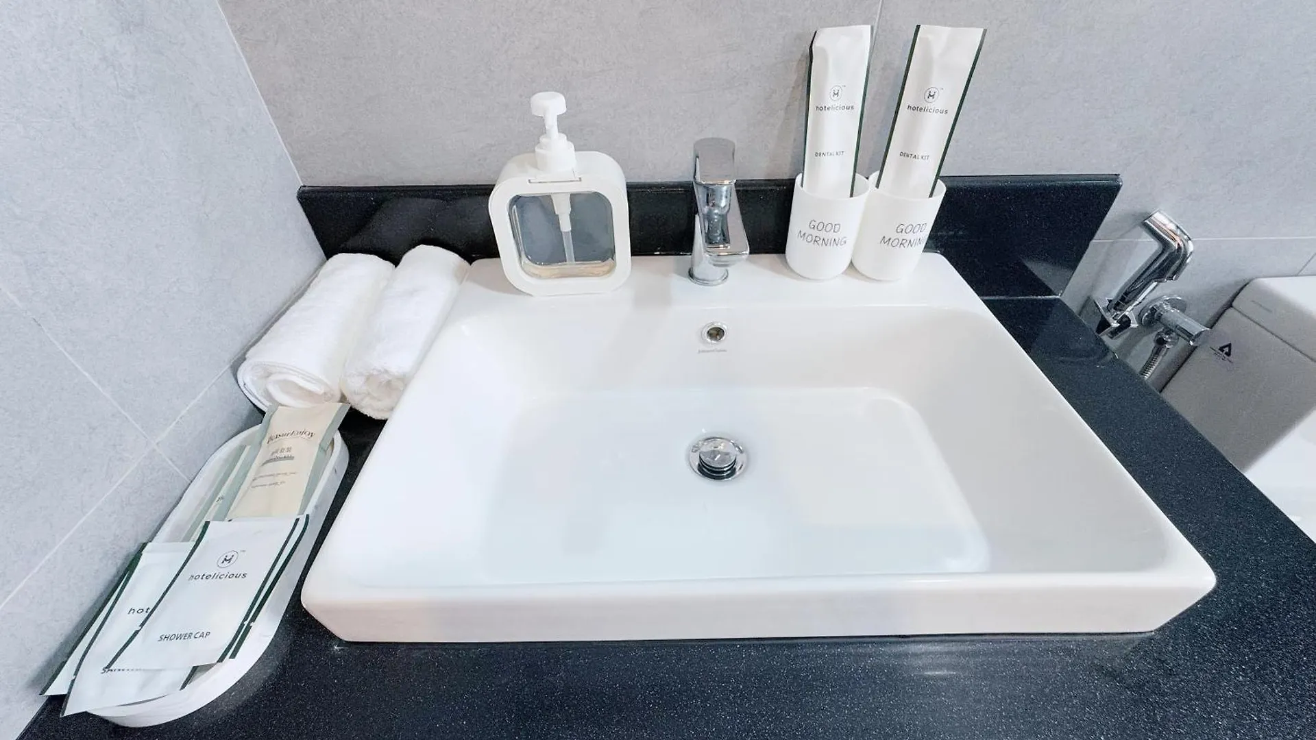 Apartment Sunway Velo Kl 2Br Homestay By Whome Kuala Lumpur Malaysia