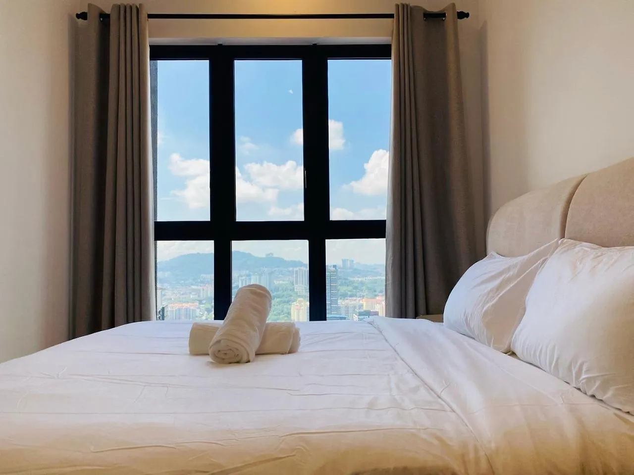 Sunway Velo Kl 2Br Homestay By Whome Kuala Lumpur Apartment